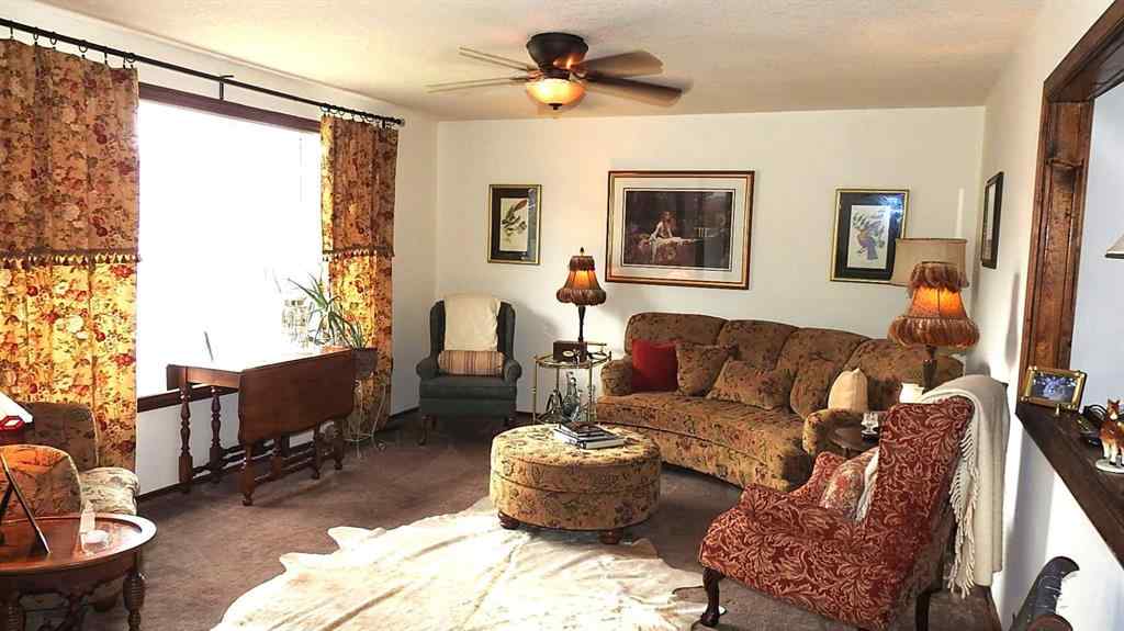 MLS® A2255083 - 215 Willow Road  in NONE Vulcan, Residential