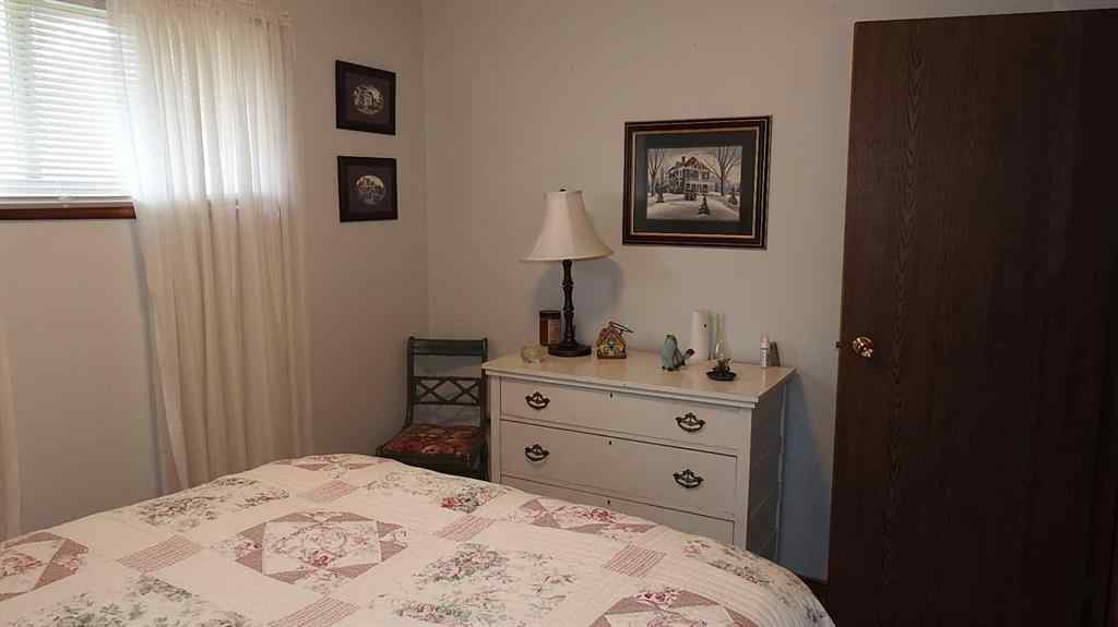 MLS® A2255083 - 215 Willow Road  in NONE Vulcan, Residential