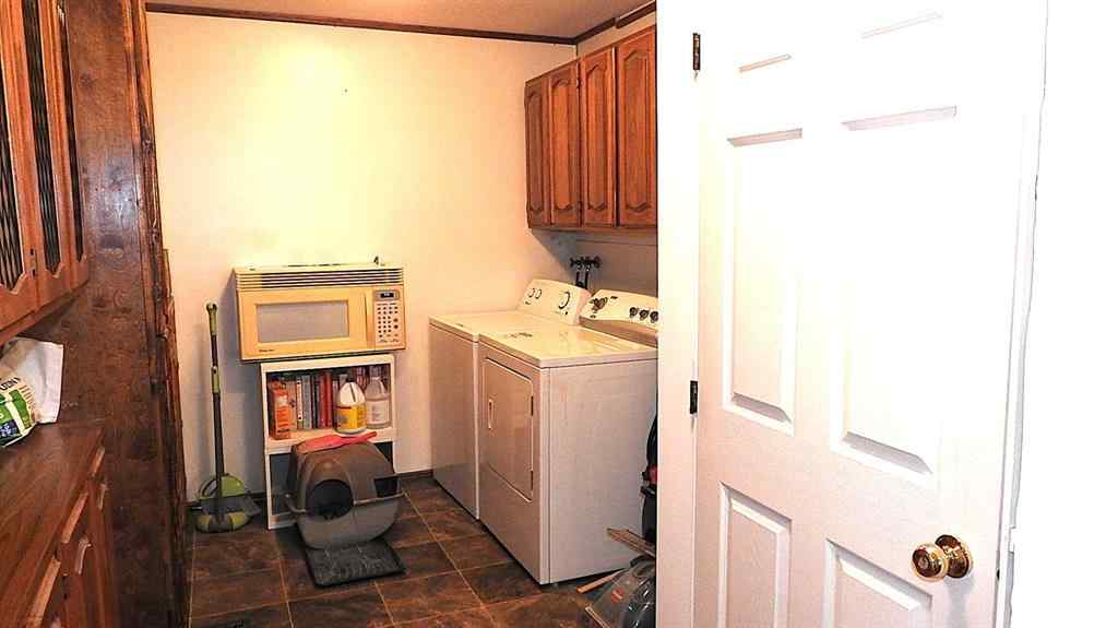 MLS® A2255083 - 215 Willow Road  in NONE Vulcan, Residential