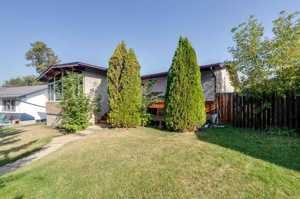 MLS® A2255085 - 4912 39 Street  in Central Innisfail Innisfail, Residential