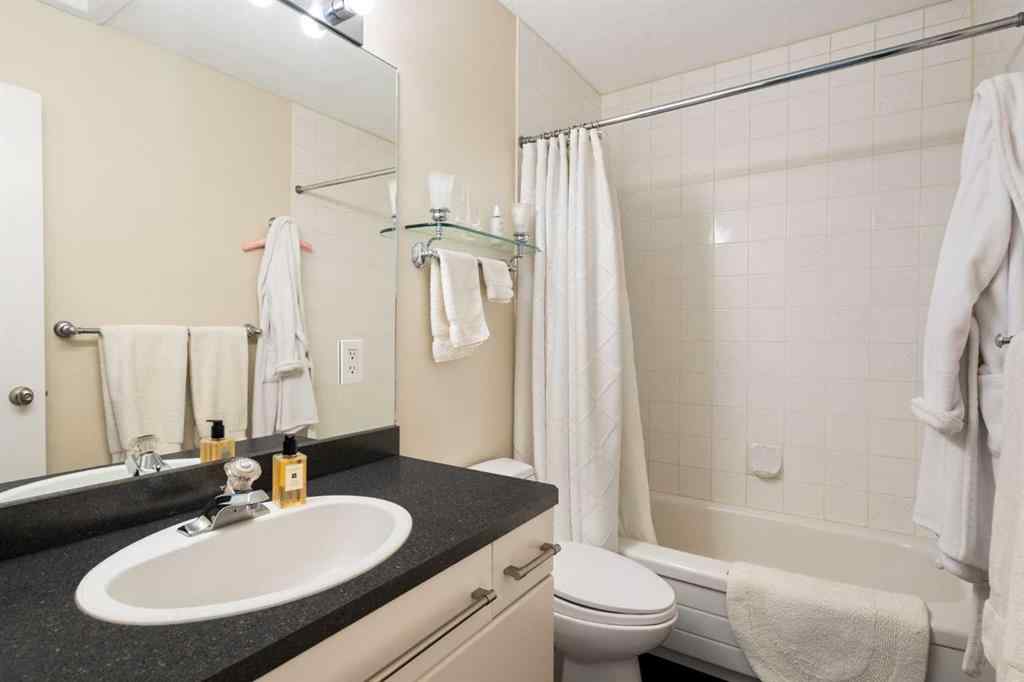 MLS® A2255087 - 1903 29 Avenue SW in South Calgary Calgary, Residential
