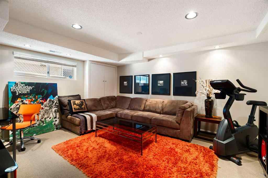 MLS® A2255087 - 1903 29 Avenue SW in South Calgary Calgary, Residential