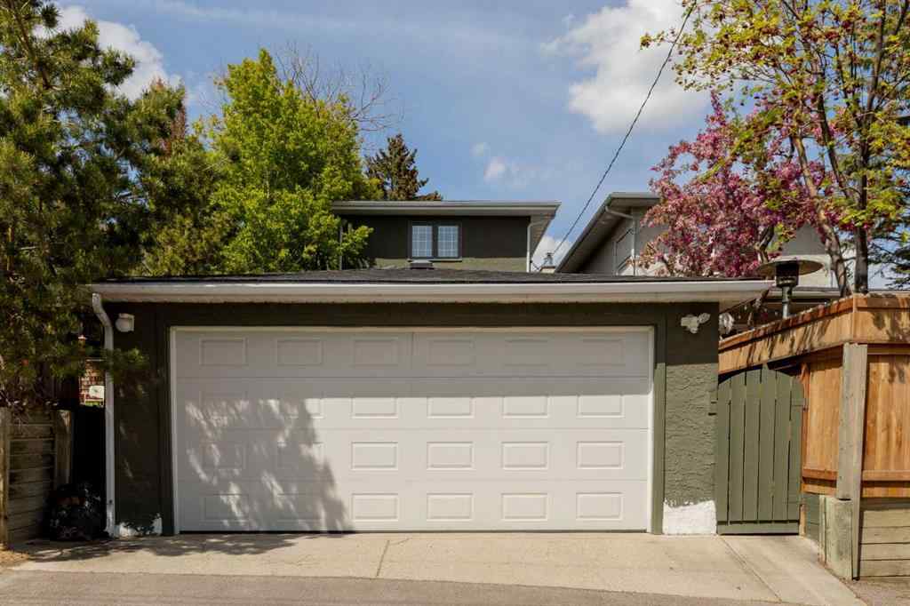 MLS® A2255087 - 1903 29 Avenue SW in South Calgary Calgary, Residential