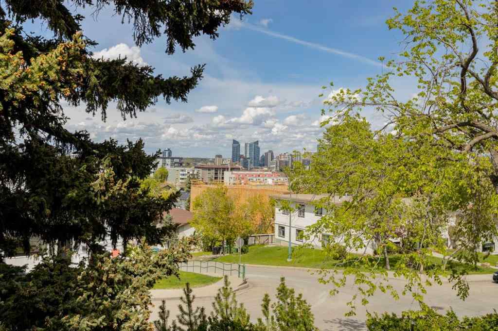 MLS® A2255087 - 1903 29 Avenue SW in South Calgary Calgary, Residential