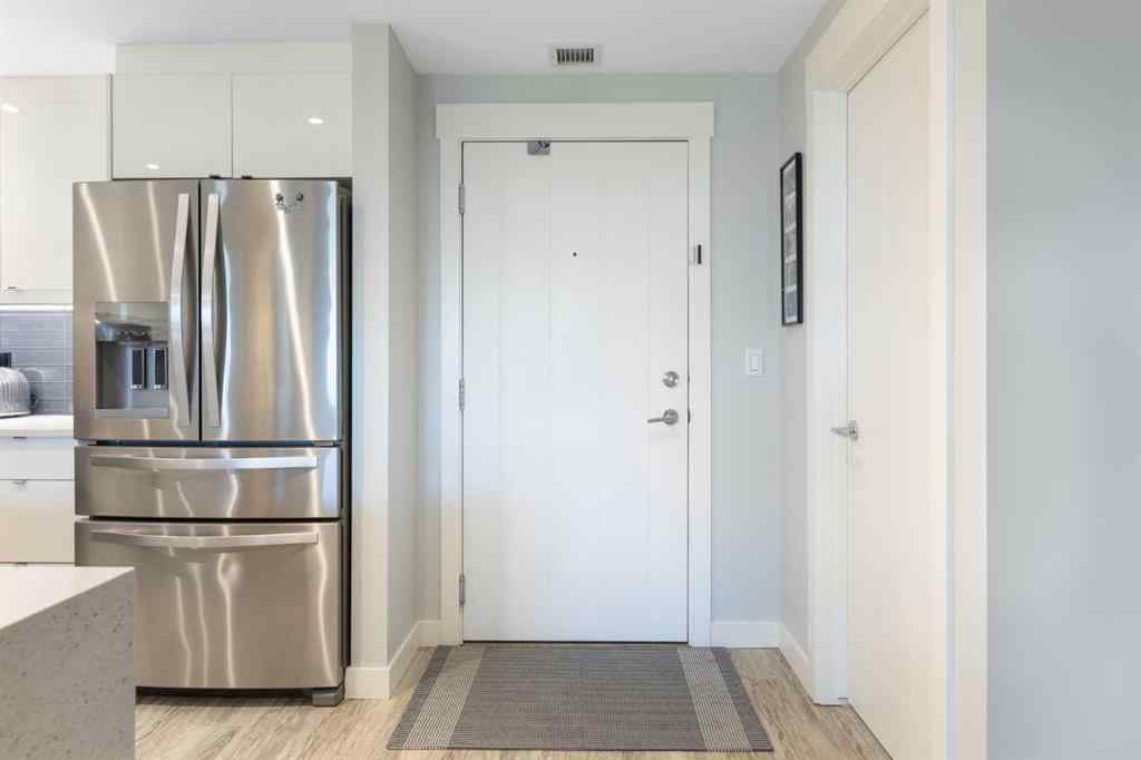 MLS® A2255088 - Unit #227 15 Aspenmont Heights SW in Aspen Woods Calgary, Residential