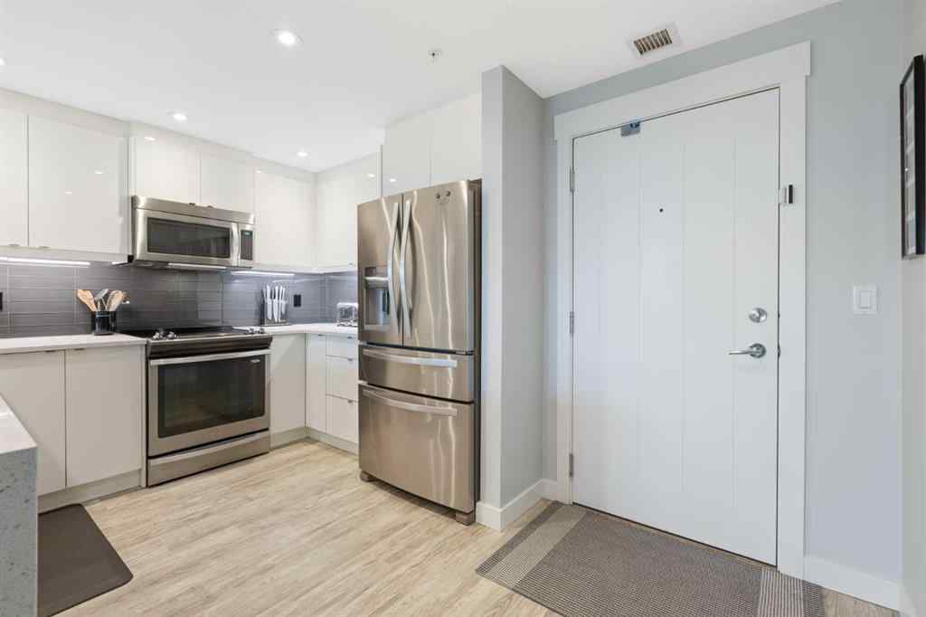 MLS® A2255088 - Unit #227 15 Aspenmont Heights SW in Aspen Woods Calgary, Residential