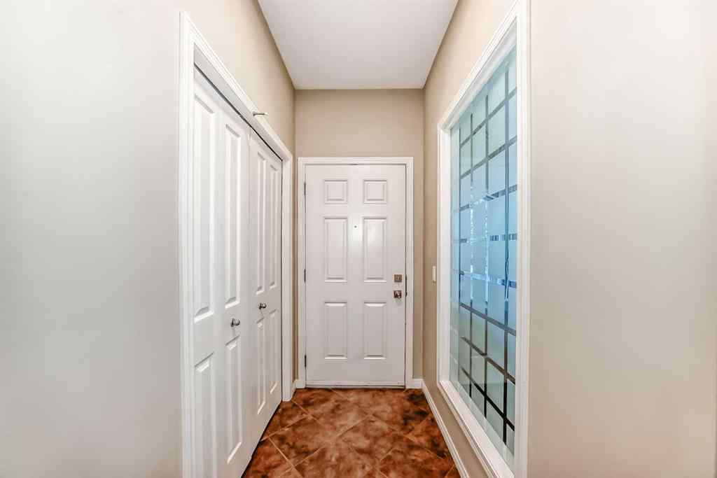 MLS® A2255090 - 325 West Lakeview Drive  in West Creek Chestermere, Residential