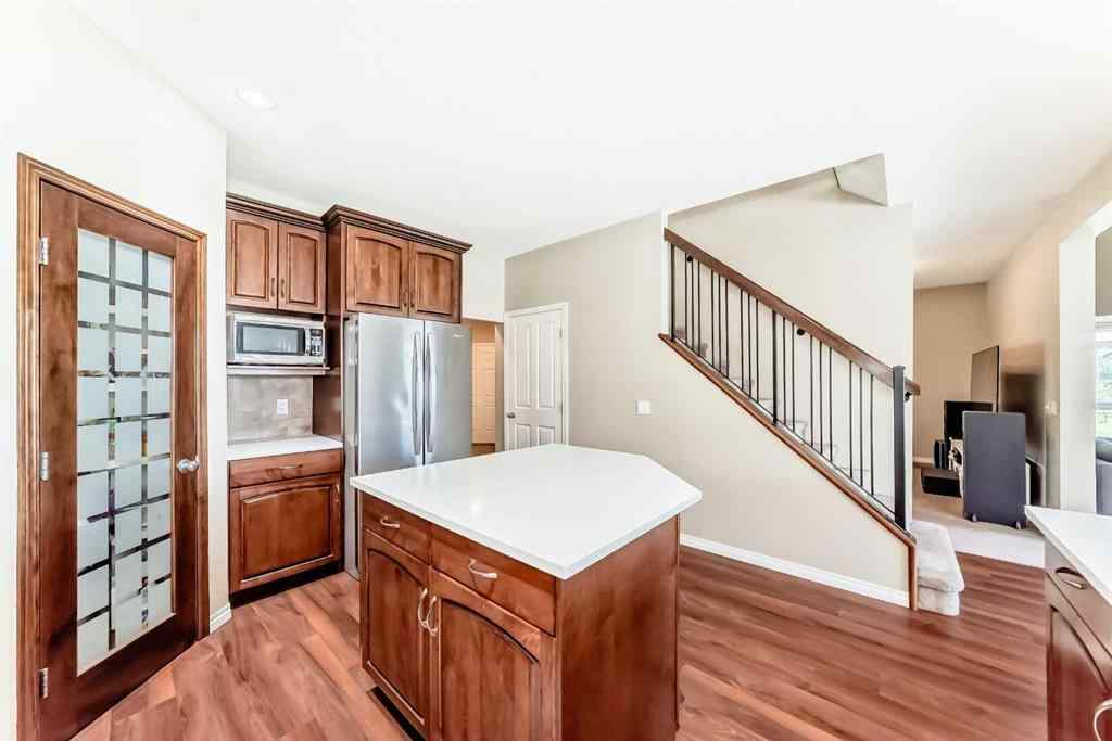 MLS® A2255090 - 325 West Lakeview Drive  in West Creek Chestermere, Residential