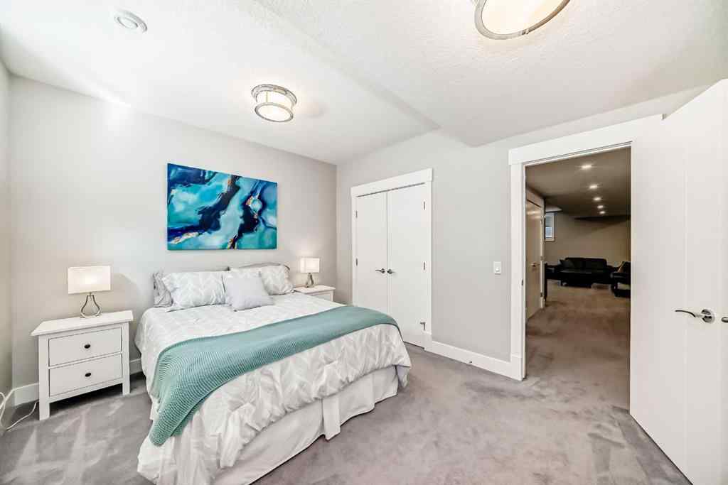 MLS® A2255093 - 2808 39 Street SW in Glenbrook Calgary, Residential