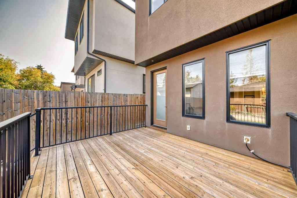 MLS® A2255093 - 2808 39 Street SW in Glenbrook Calgary, Residential