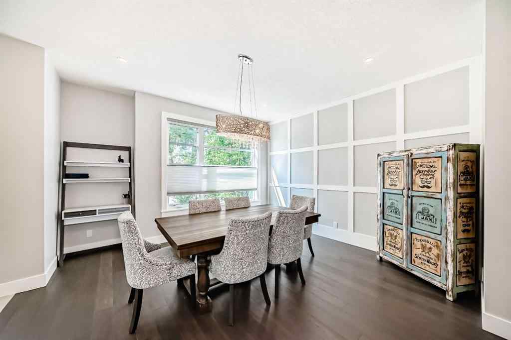 MLS® A2255093 - 2808 39 Street SW in Glenbrook Calgary, Residential