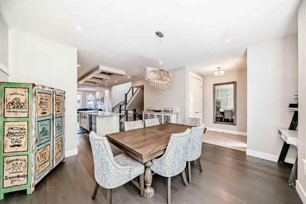 MLS® A2255093 - 2808 39 Street SW in Glenbrook Calgary, Residential