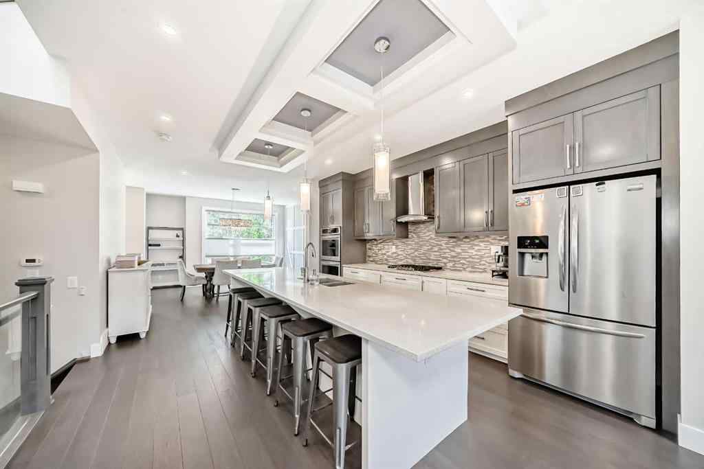 MLS® A2255093 - 2808 39 Street SW in Glenbrook Calgary, Residential