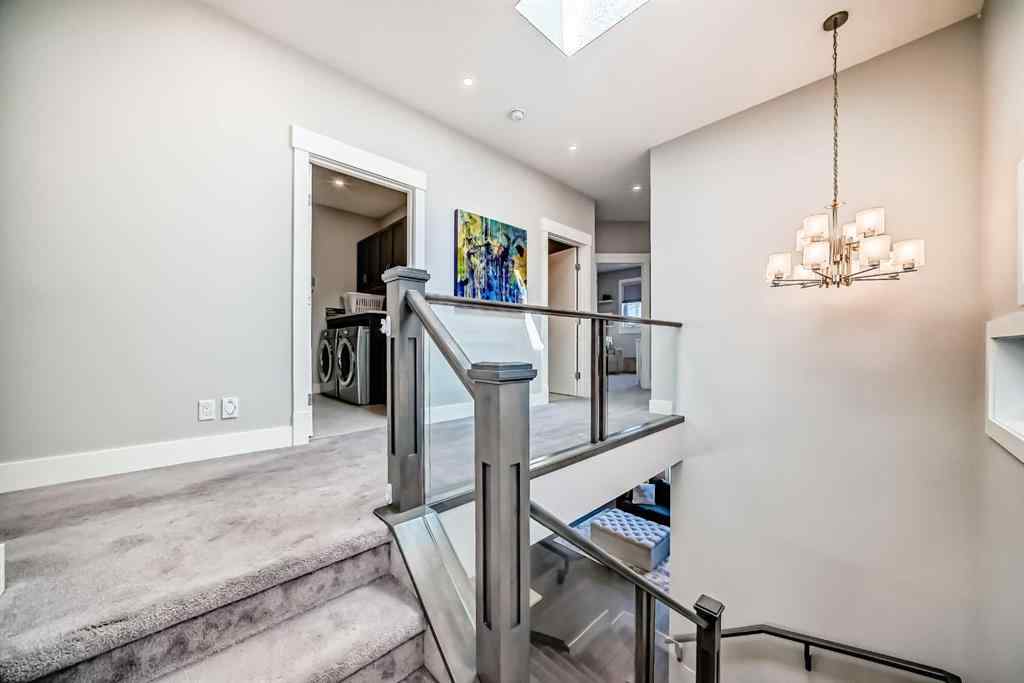 MLS® A2255093 - 2808 39 Street SW in Glenbrook Calgary, Residential