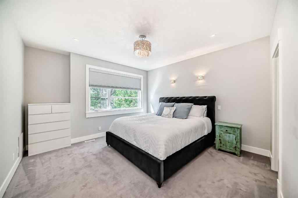 MLS® A2255093 - 2808 39 Street SW in Glenbrook Calgary, Residential
