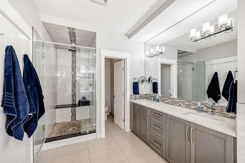 MLS® A2255093 - 2808 39 Street SW in Glenbrook Calgary, Residential
