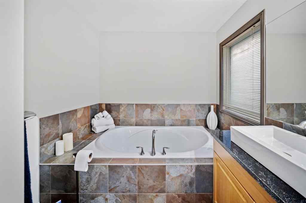 MLS® A2255094 - 47 Sunset Circle  in Sunset Ridge Cochrane, Residential