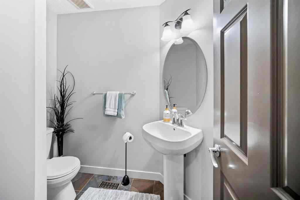 MLS® A2255094 - 47 Sunset Circle  in Sunset Ridge Cochrane, Residential