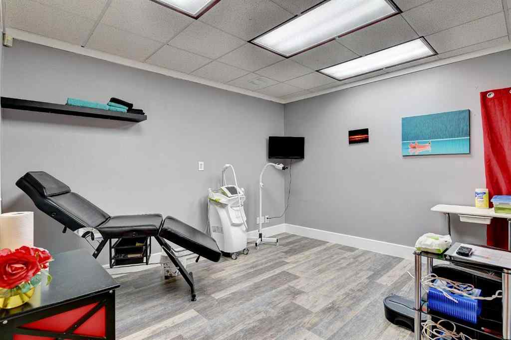 MLS® A2255100 - 10001 104 Avenue  in Avondale Grande Prairie, Commercial