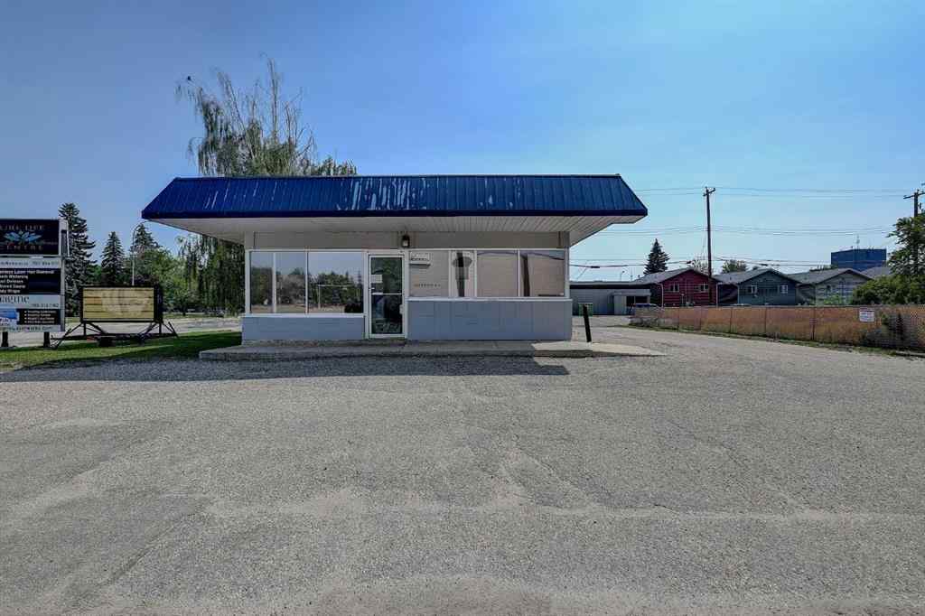 MLS® A2255101 - 10001 - 10009 104 Avenue  in Avondale Grande Prairie, Commercial