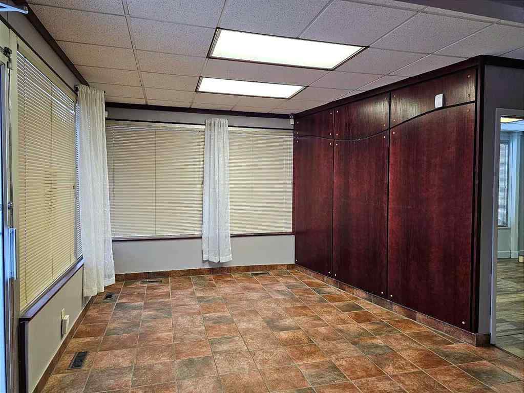 MLS® A2255101 - 10001 - 10009 104 Avenue  in Avondale Grande Prairie, Commercial