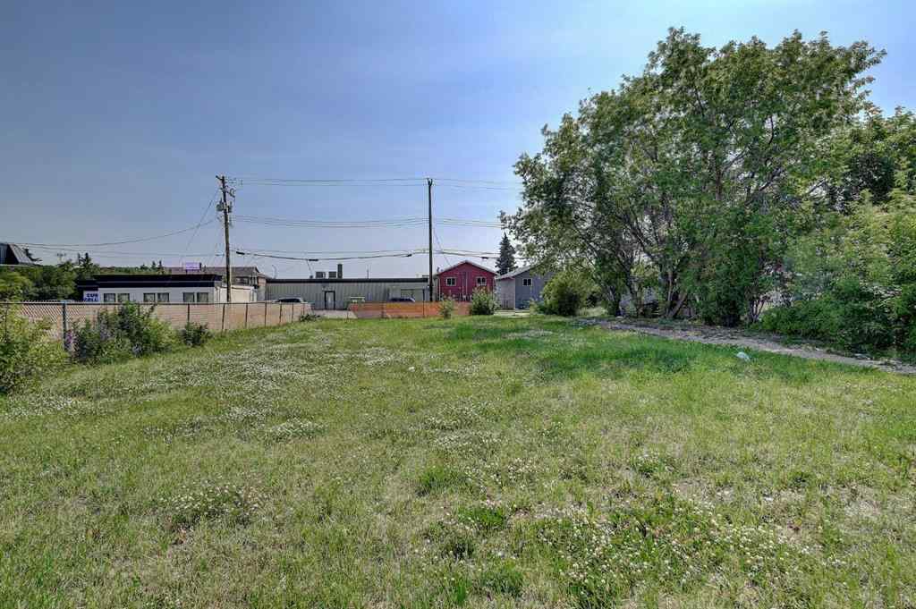 MLS® A2255101 - 10001 - 10009 104 Avenue  in Avondale Grande Prairie, Commercial
