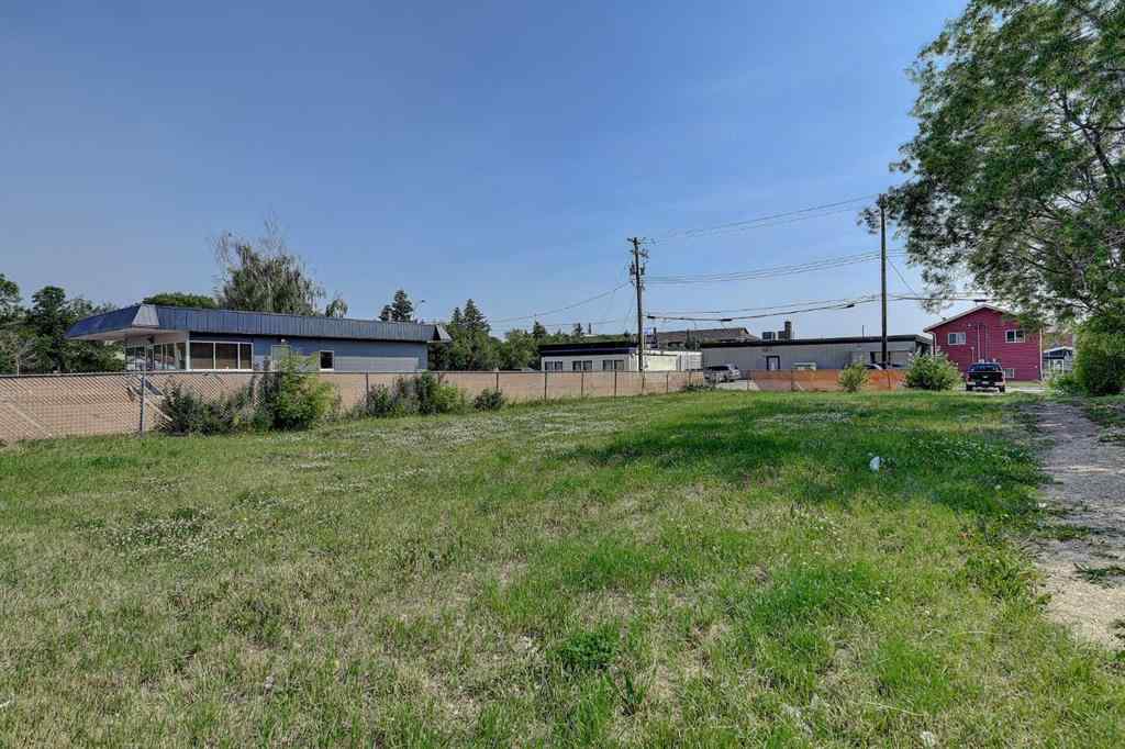 MLS® A2255103 - 10009 104 Avenue  in Avondale Grande Prairie, Land