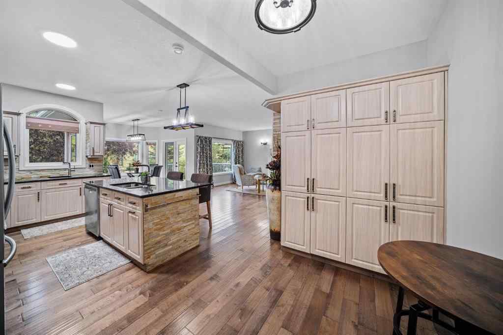 MLS® A2255104 - 187 Gleneagles View  in GlenEagles Cochrane, Residential