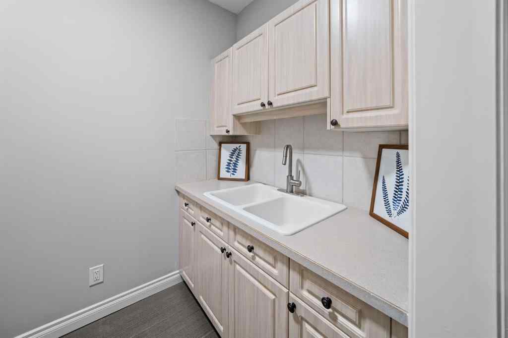 MLS® A2255104 - 187 Gleneagles View  in GlenEagles Cochrane, Residential