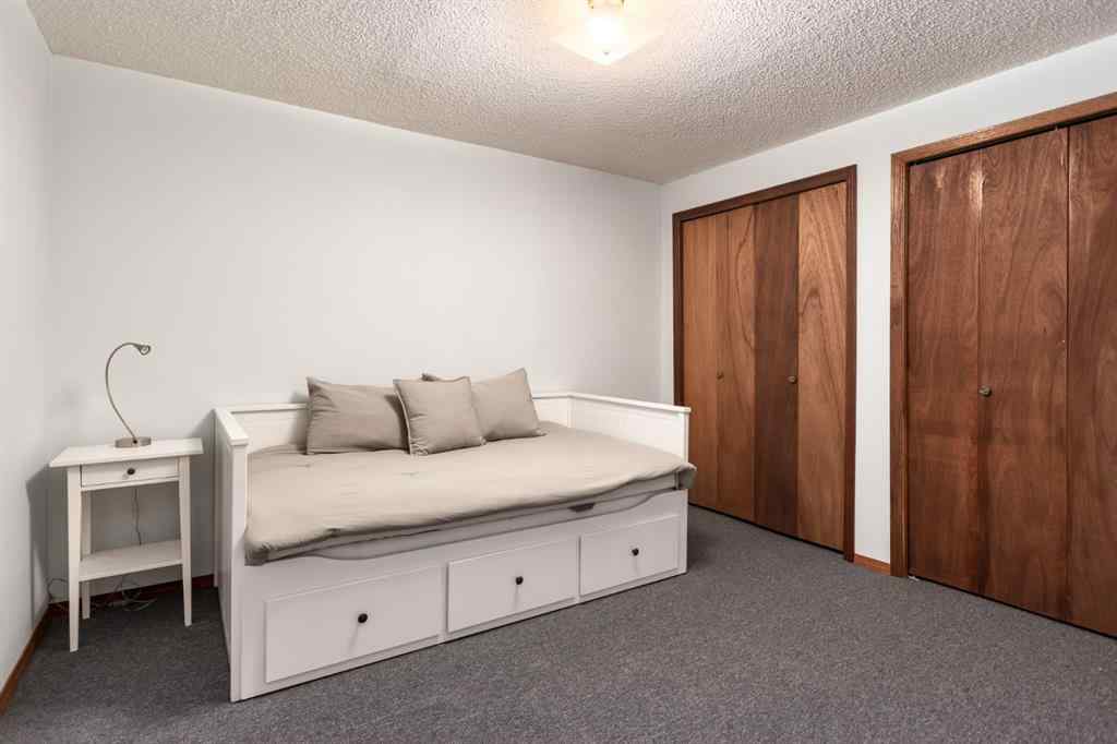 MLS® A2255105 - 124 Midpark Drive SE in Midnapore Calgary, Residential