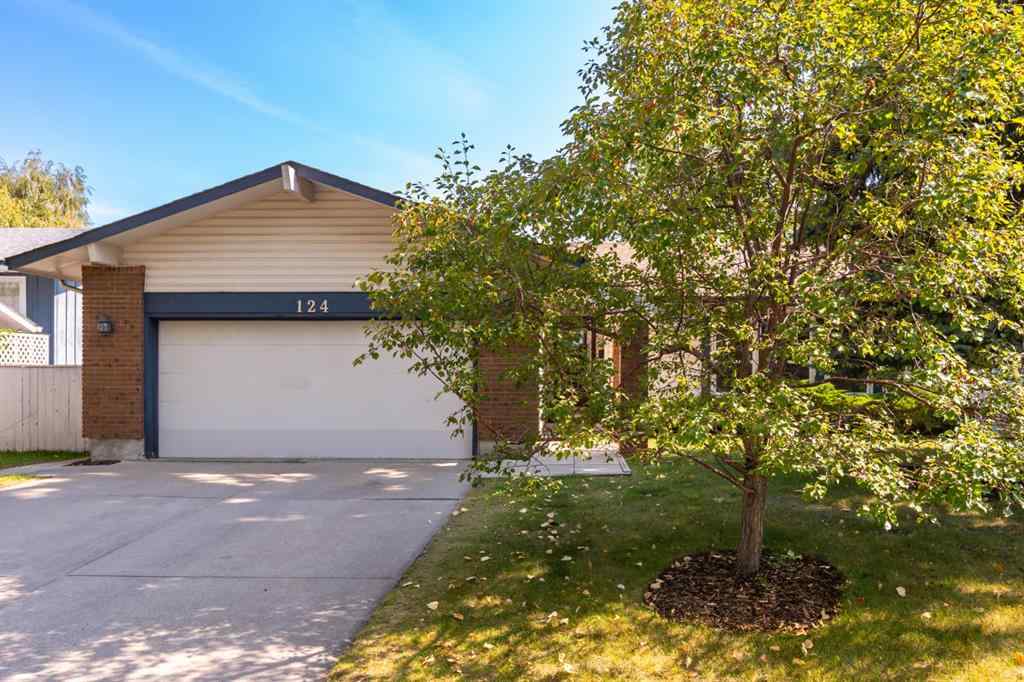 MLS® A2255105 - 124 Midpark Drive SE in Midnapore Calgary, Residential
