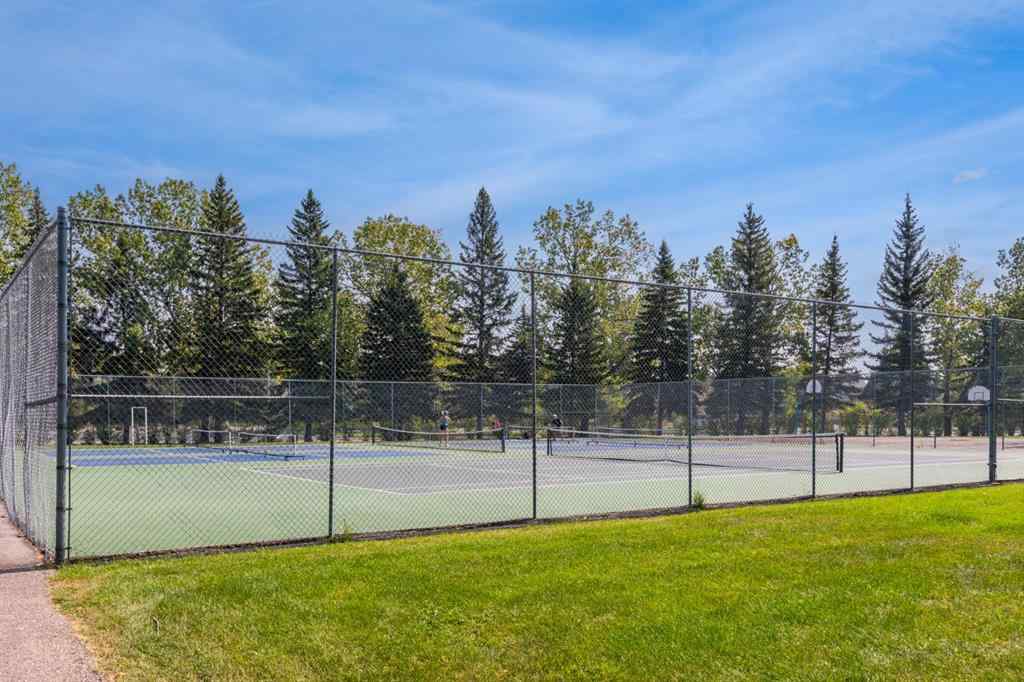 MLS® A2255105 - 124 Midpark Drive SE in Midnapore Calgary, Residential