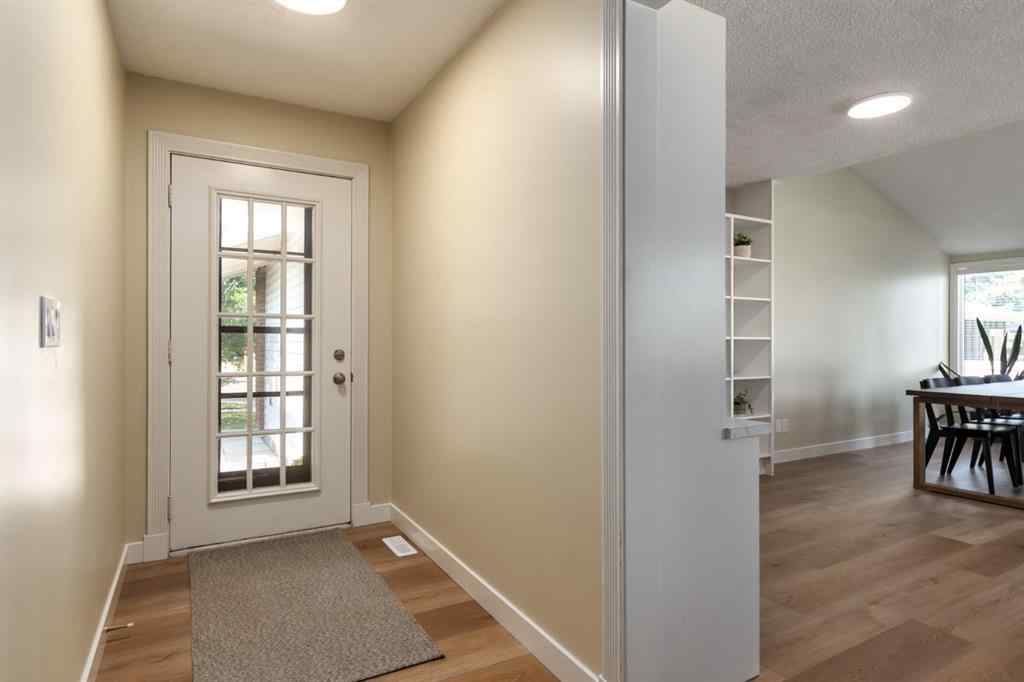 MLS® A2255105 - 124 Midpark Drive SE in Midnapore Calgary, Residential