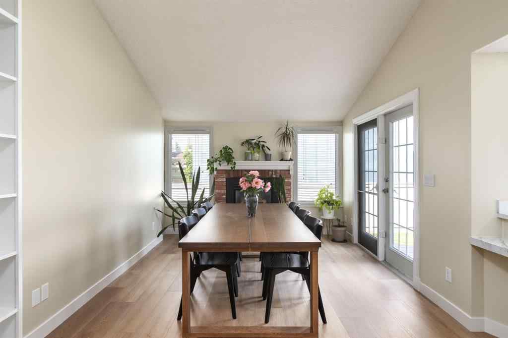 MLS® A2255105 - 124 Midpark Drive SE in Midnapore Calgary, Residential