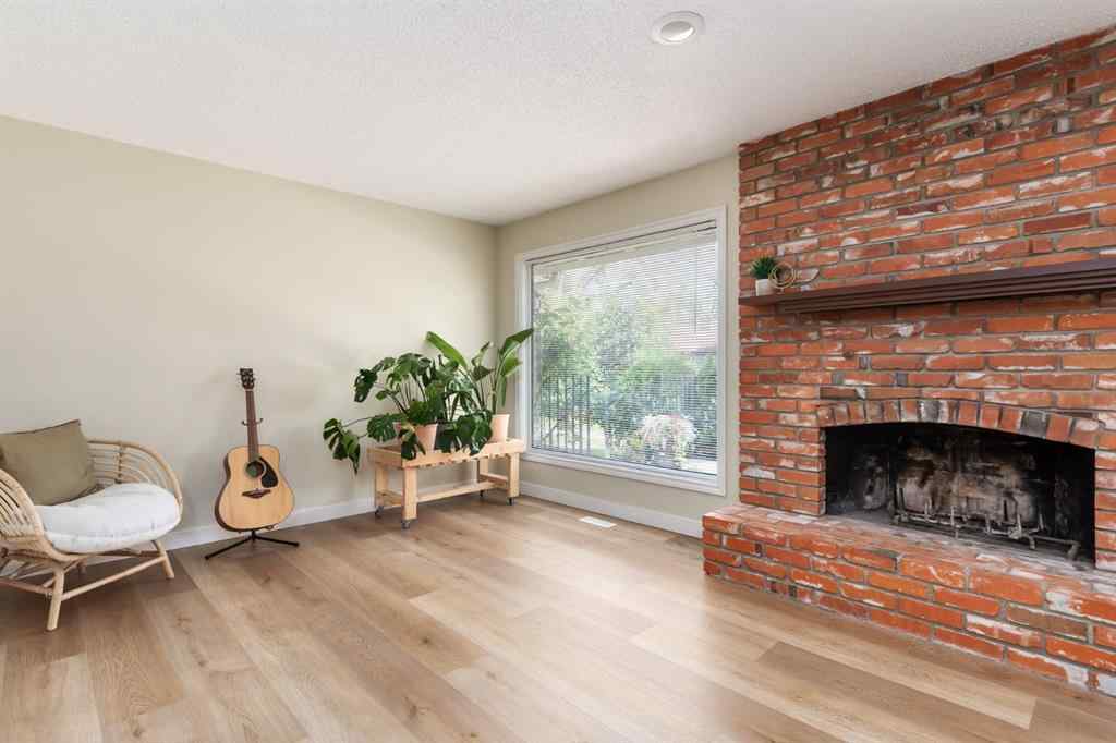 MLS® A2255105 - 124 Midpark Drive SE in Midnapore Calgary, Residential