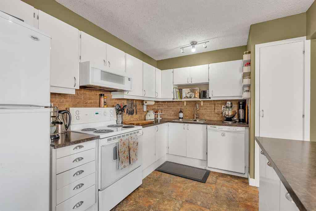 MLS® A2255110 - 70 Ranch Glen Drive NW in Ranchlands Calgary, Residential