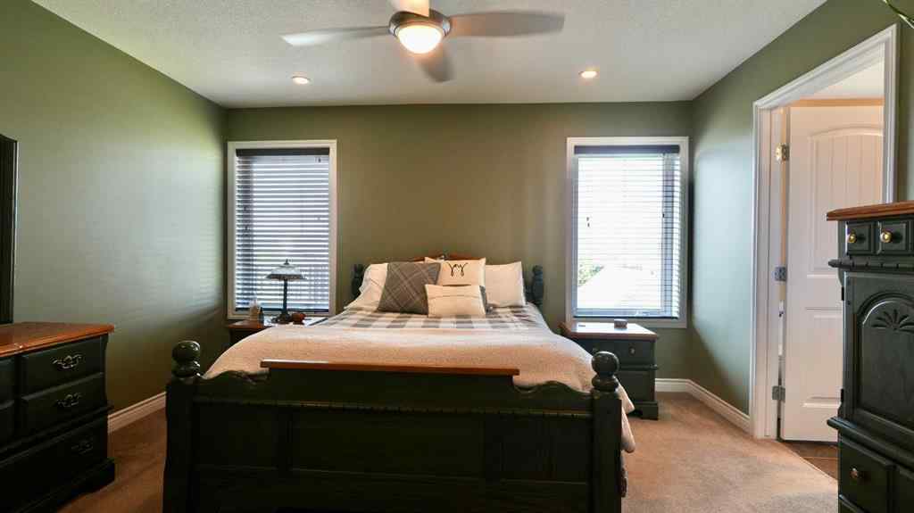MLS® A2255114 - 10214 82 Street  in Saddleback Ridge Peace River, Residential