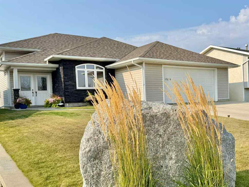 MLS® A2255114 - 10214 82 Street  in Saddleback Ridge Peace River, Residential