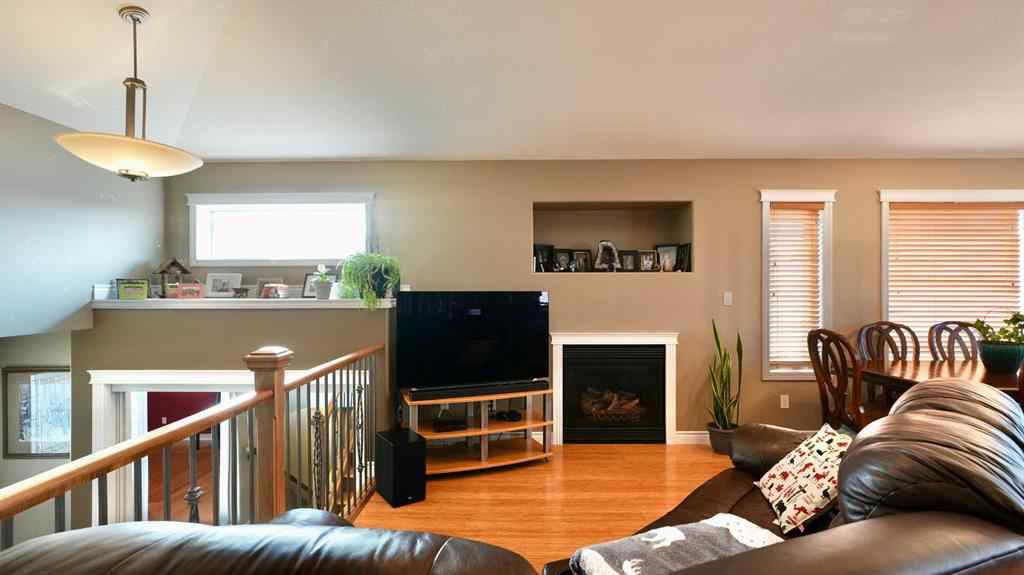MLS® A2255114 - 10214 82 Street  in Saddleback Ridge Peace River, Residential