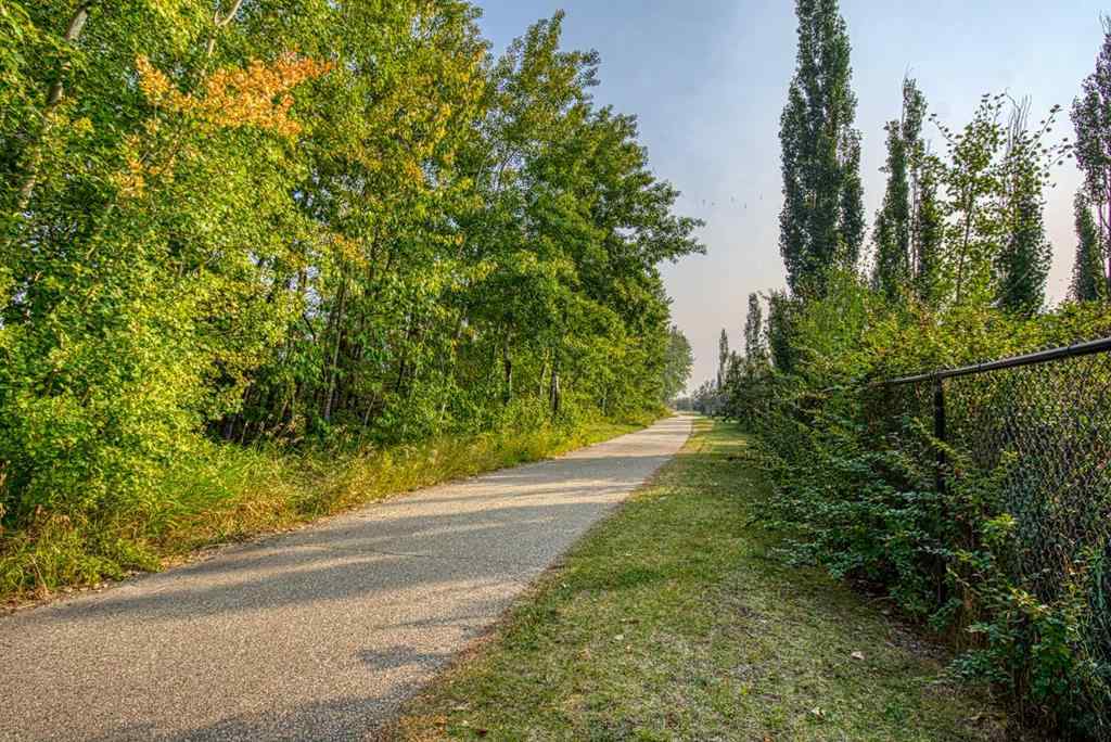 MLS® A2255117 - 10942 O'Brien Lake Crescent   in O\'Brien Lake Grande Prairie, Residential