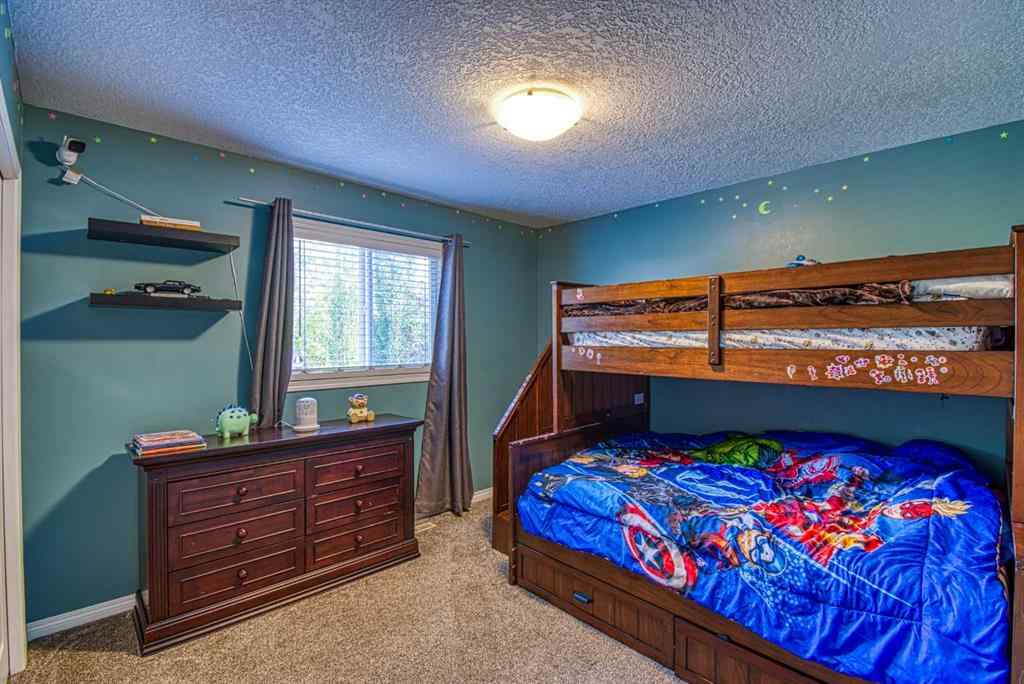 MLS® A2255117 - 10942 O'Brien Lake Crescent   in O\'Brien Lake Grande Prairie, Residential