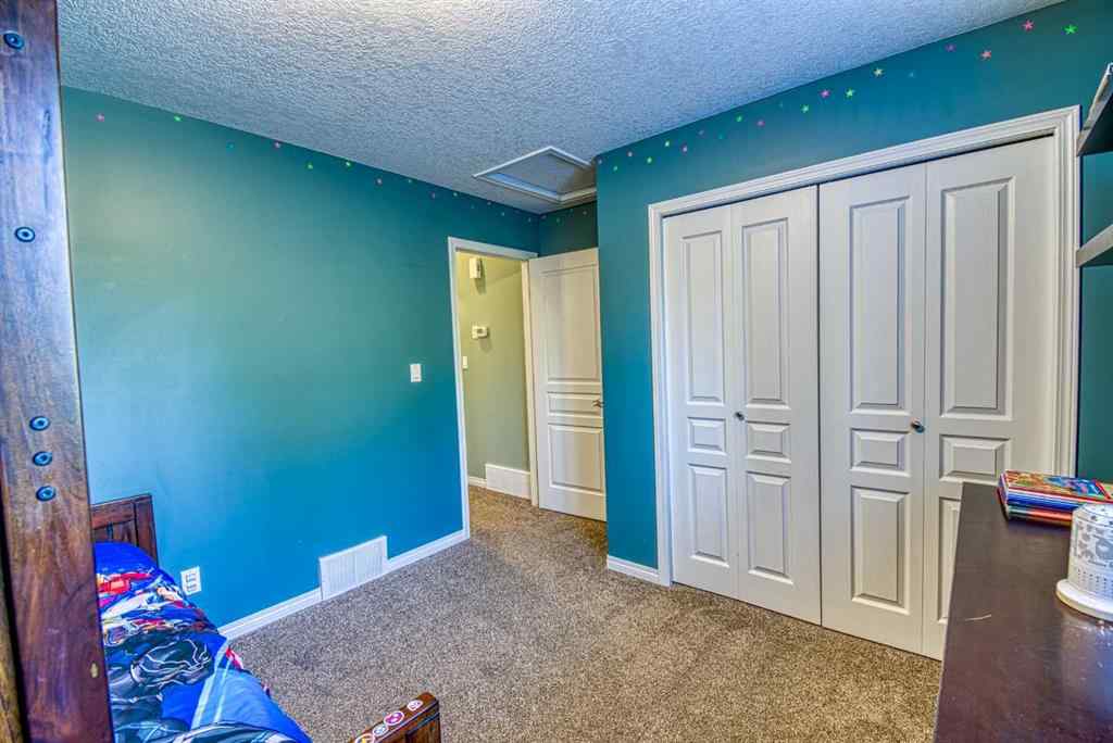 MLS® A2255117 - 10942 O'Brien Lake Crescent   in O\'Brien Lake Grande Prairie, Residential