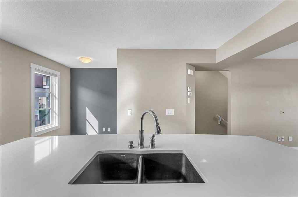 MLS® A2255119 - 25 Aspen Hills Green SW in Aspen Woods Calgary, Residential