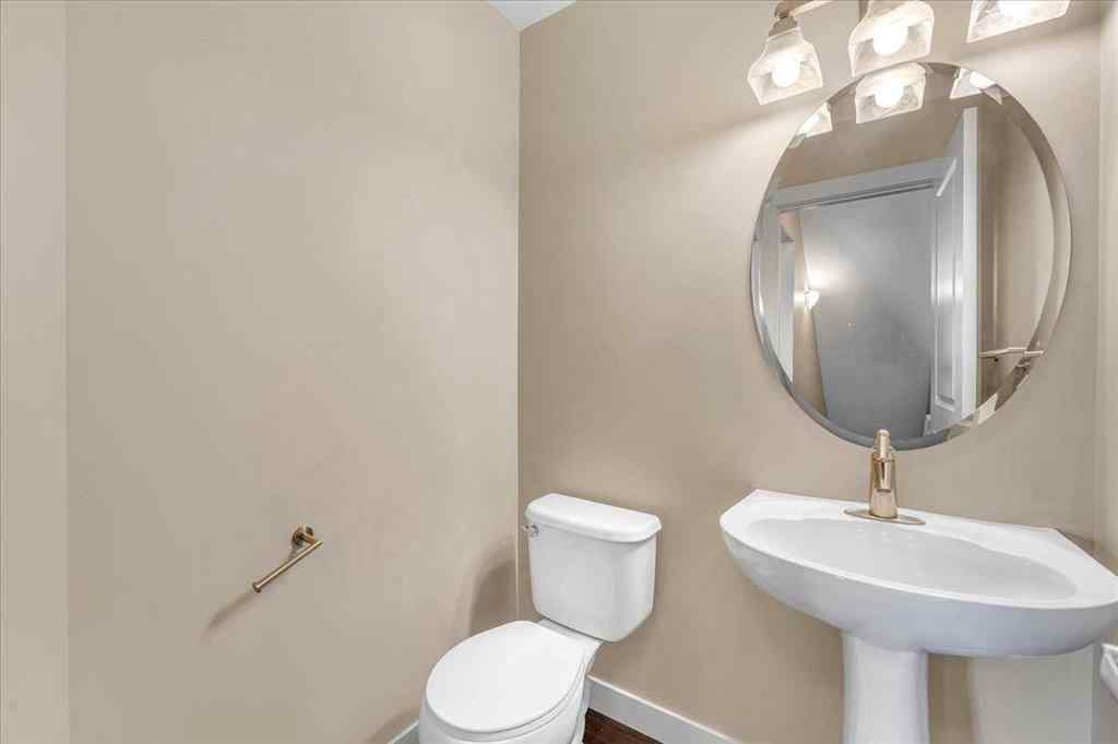 MLS® A2255119 - 25 Aspen Hills Green SW in Aspen Woods Calgary, Residential