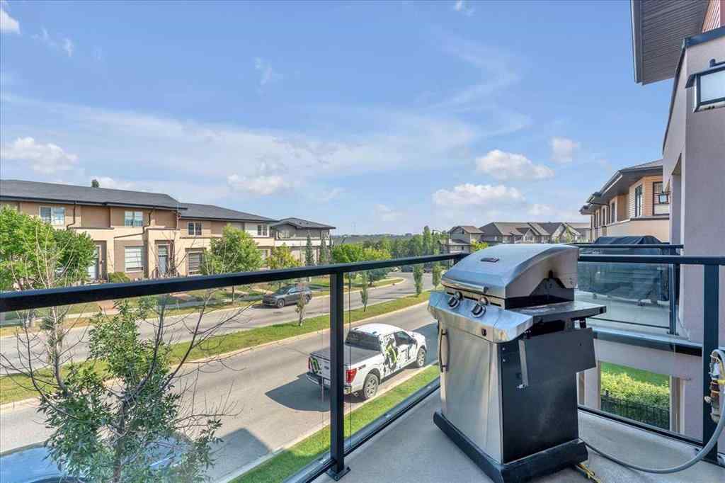 MLS® A2255119 - 25 Aspen Hills Green SW in Aspen Woods Calgary, Residential
