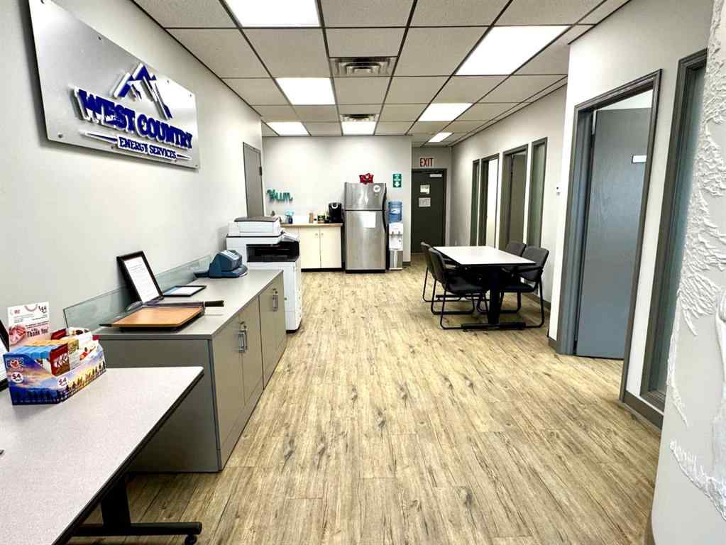 MLS® A2255120 - Unit #5 7969 49 Avenue  in Northlands Industrial Park Red Deer, Commercial