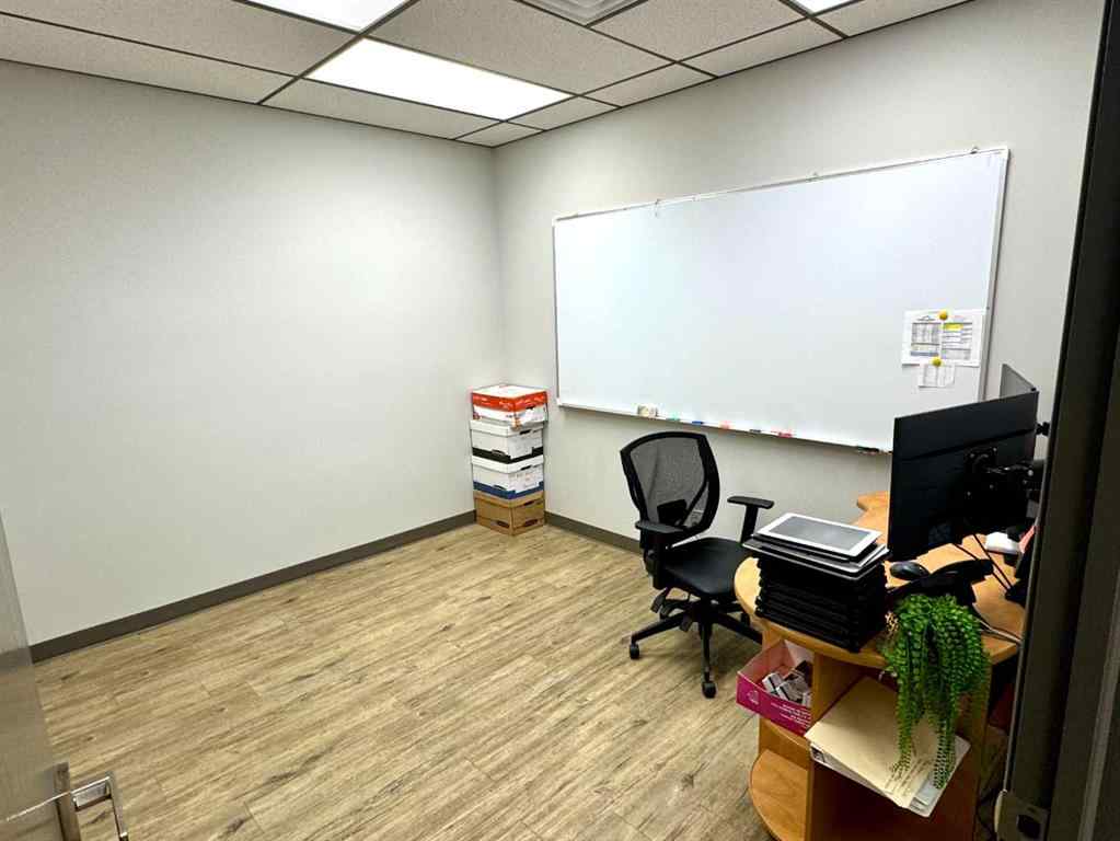 MLS® A2255120 - Unit #5 7969 49 Avenue  in Northlands Industrial Park Red Deer, Commercial