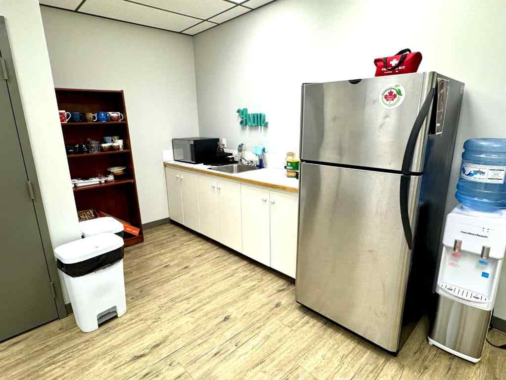 MLS® A2255120 - Unit #5 7969 49 Avenue  in Northlands Industrial Park Red Deer, Commercial
