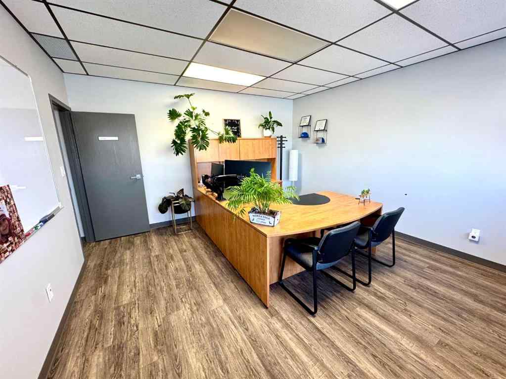 MLS® A2255120 - Unit #5 7969 49 Avenue  in Northlands Industrial Park Red Deer, Commercial