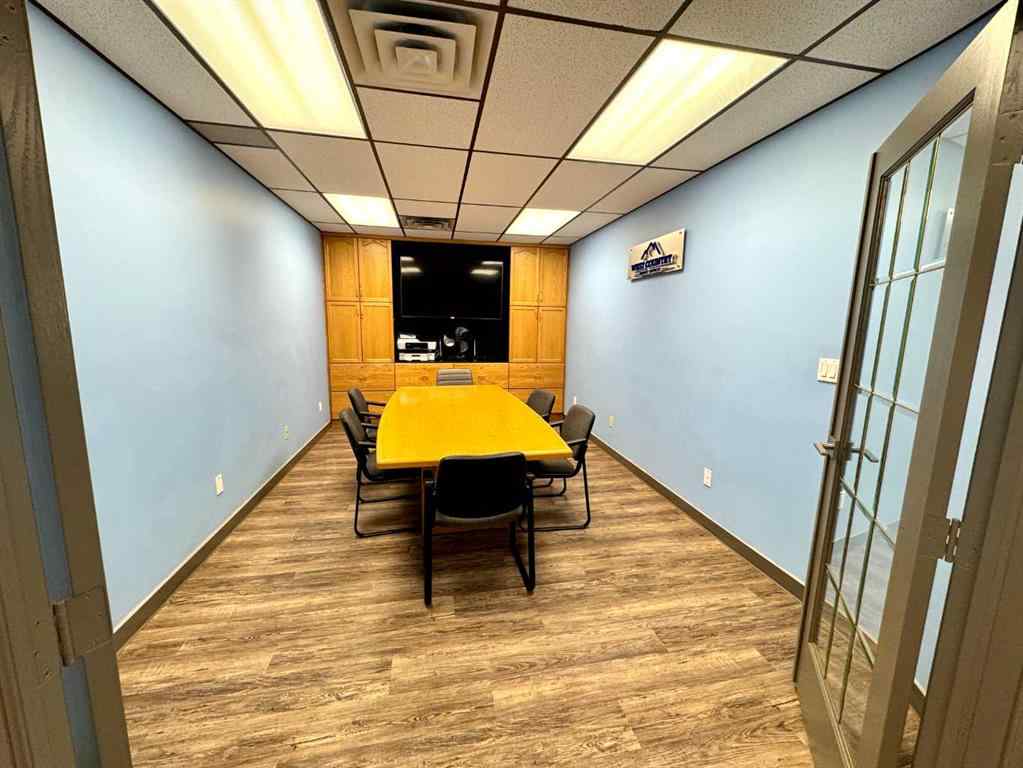 MLS® A2255120 - Unit #5 7969 49 Avenue  in Northlands Industrial Park Red Deer, Commercial